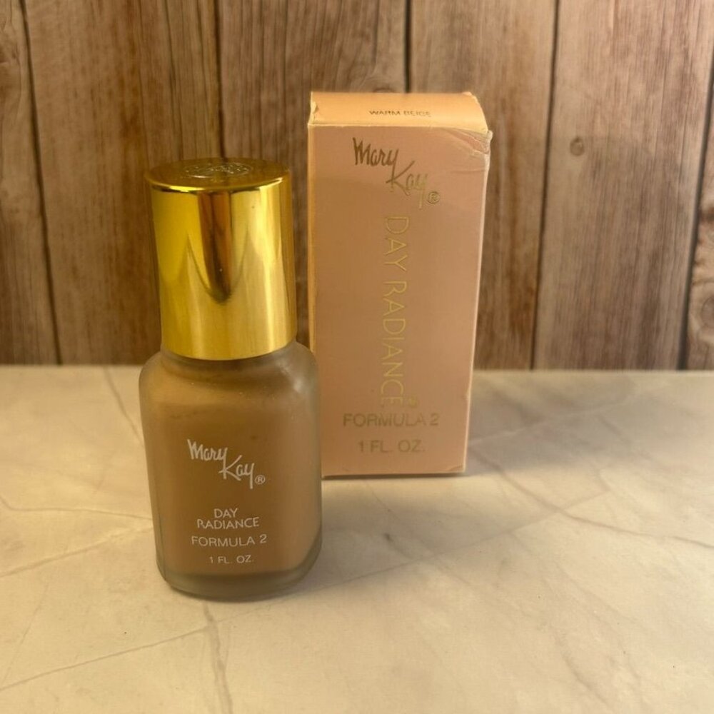 Mary Kay Day Radiance Formula 2 Foundation 1oz Warm Beige Vintage Discontinued